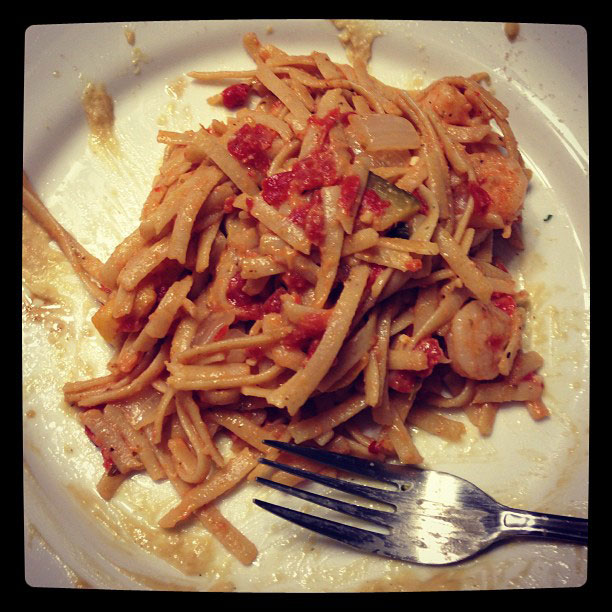Whole Wheat Spaghetti with Shrimp and a Spicy Vegetable Marinara Sauce
